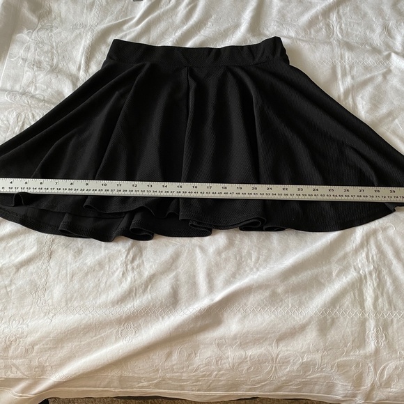 Urban Coco Women's Black Pull-On Mini Skirt‎ - Picture 10 of 11